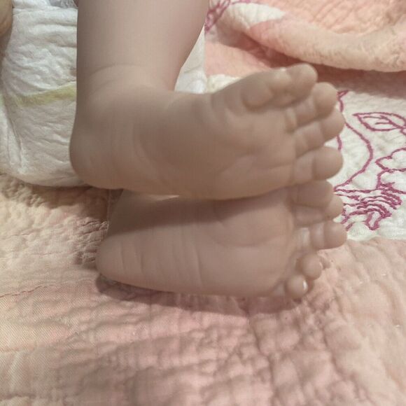 Paradise Galleries Laura Lee Eagles Newborn Reborn Baby Black Hair Numbered Sign - Picture 11 of 16